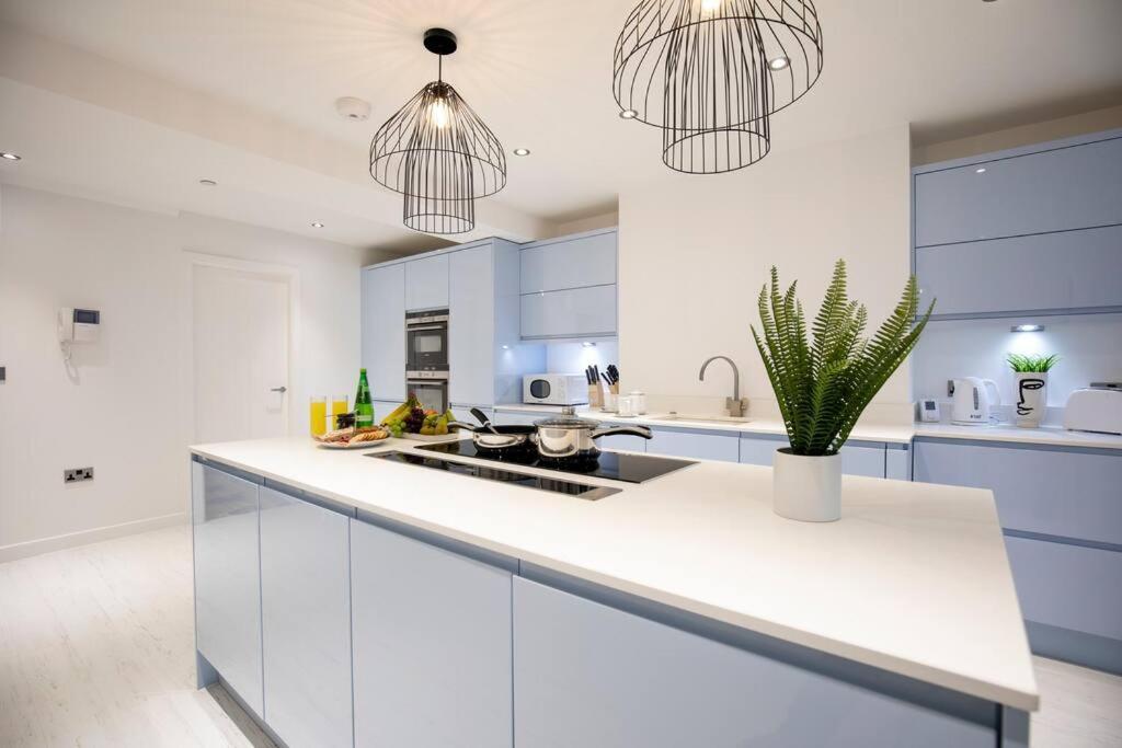 Central Townhouse With Roof Terrace マンチェスター エクステリア 写真