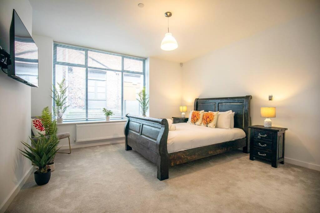 Central Townhouse With Roof Terrace マンチェスター エクステリア 写真
