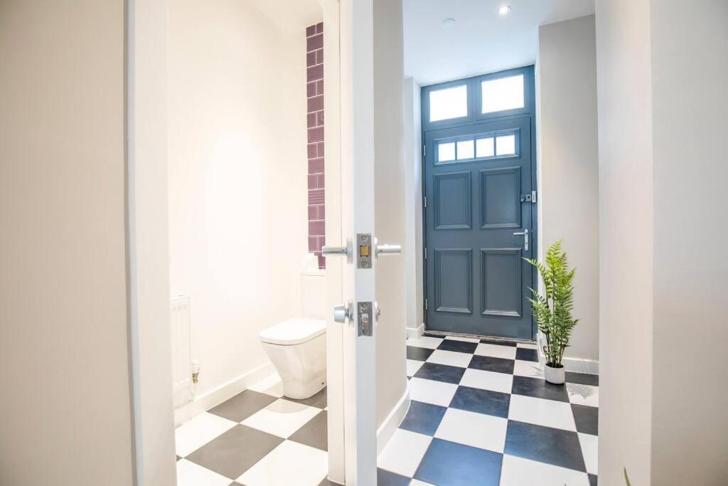 Central Townhouse With Roof Terrace マンチェスター エクステリア 写真
