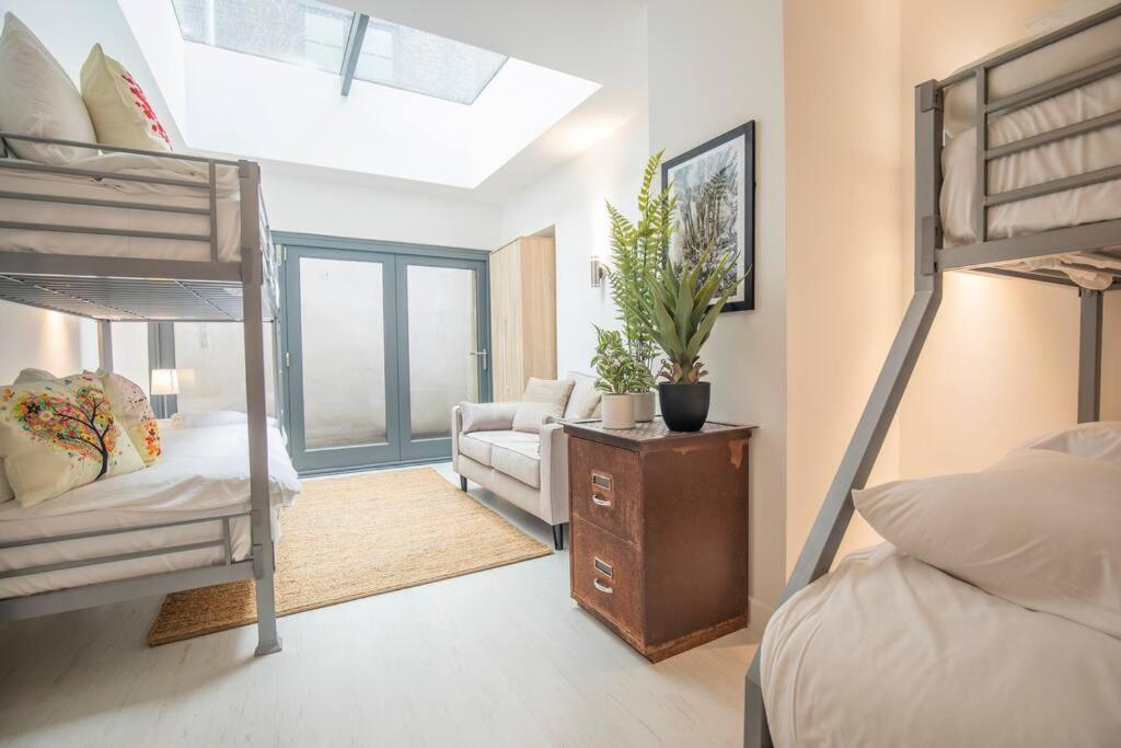 Central Townhouse With Roof Terrace マンチェスター エクステリア 写真
