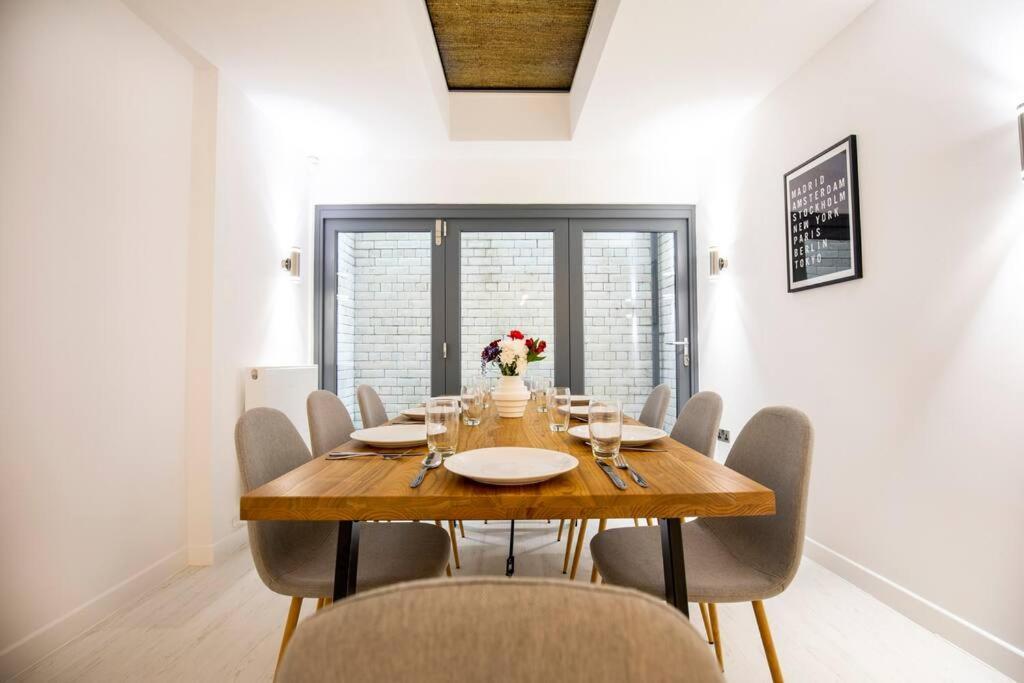 Central Townhouse With Roof Terrace マンチェスター エクステリア 写真