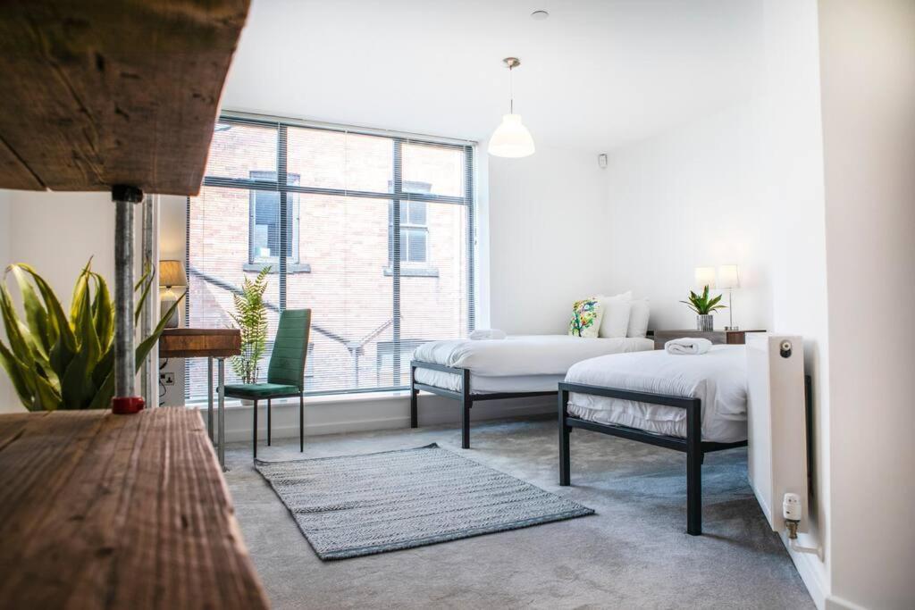Central Townhouse With Roof Terrace マンチェスター エクステリア 写真