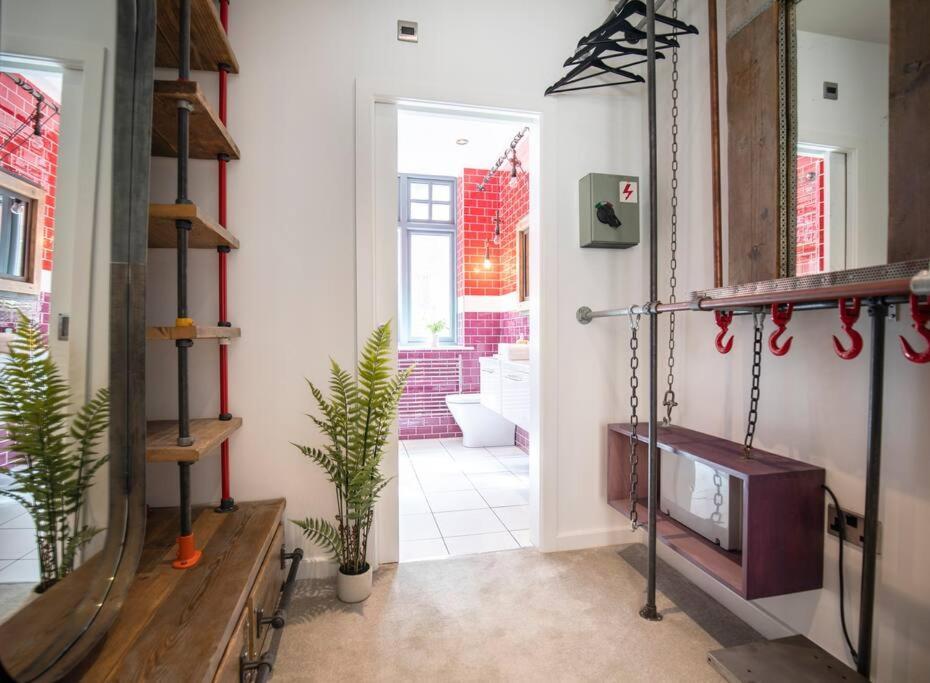 Central Townhouse With Roof Terrace マンチェスター エクステリア 写真